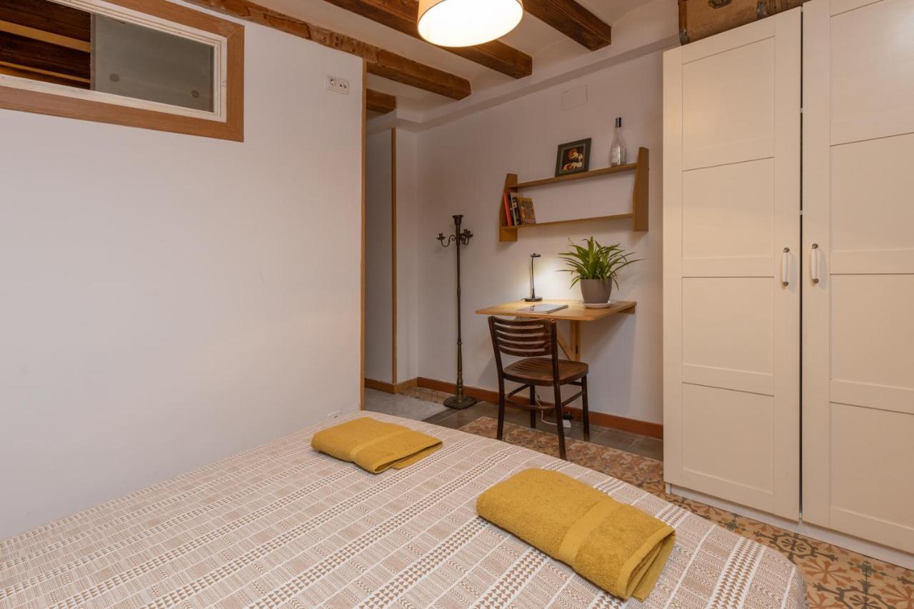 Aparteasy - Central Gracia Apartments Барселона Экстерьер фото