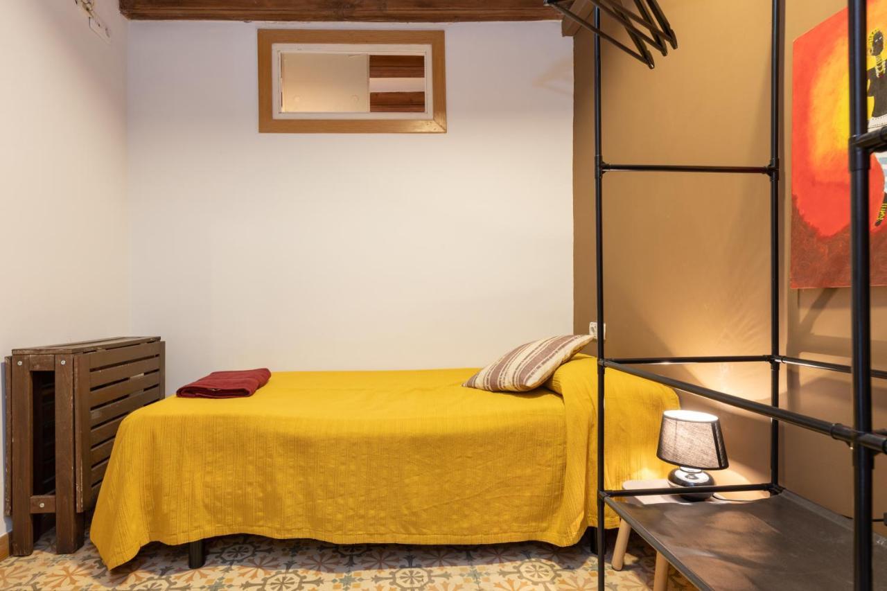 Aparteasy - Central Gracia Apartments Барселона Экстерьер фото