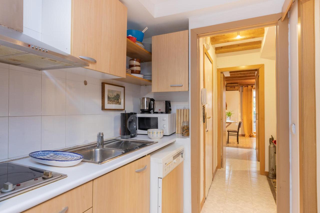 Aparteasy - Central Gracia Apartments Барселона Экстерьер фото