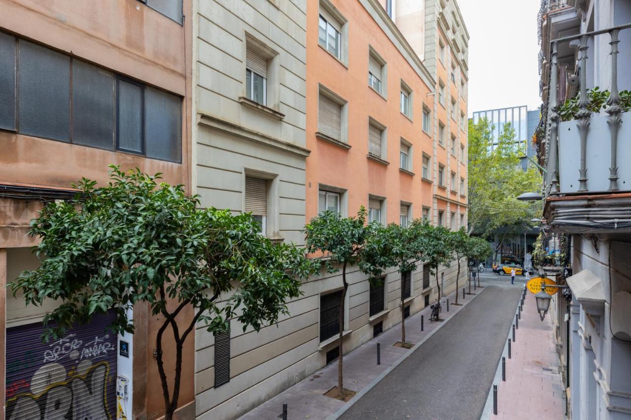 Aparteasy - Central Gracia Apartments Барселона Экстерьер фото