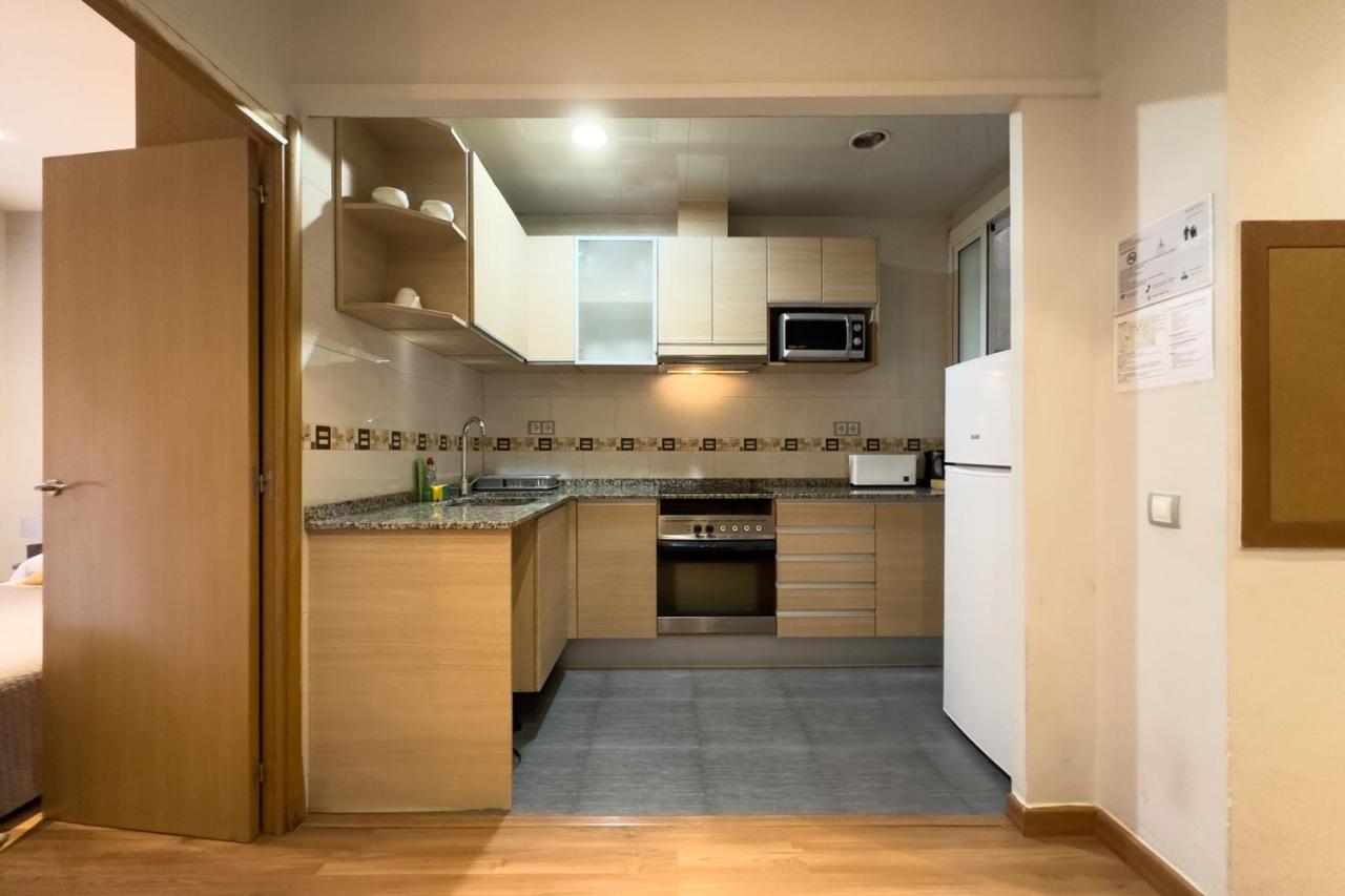 Aparteasy - Central Gracia Apartments Барселона Экстерьер фото