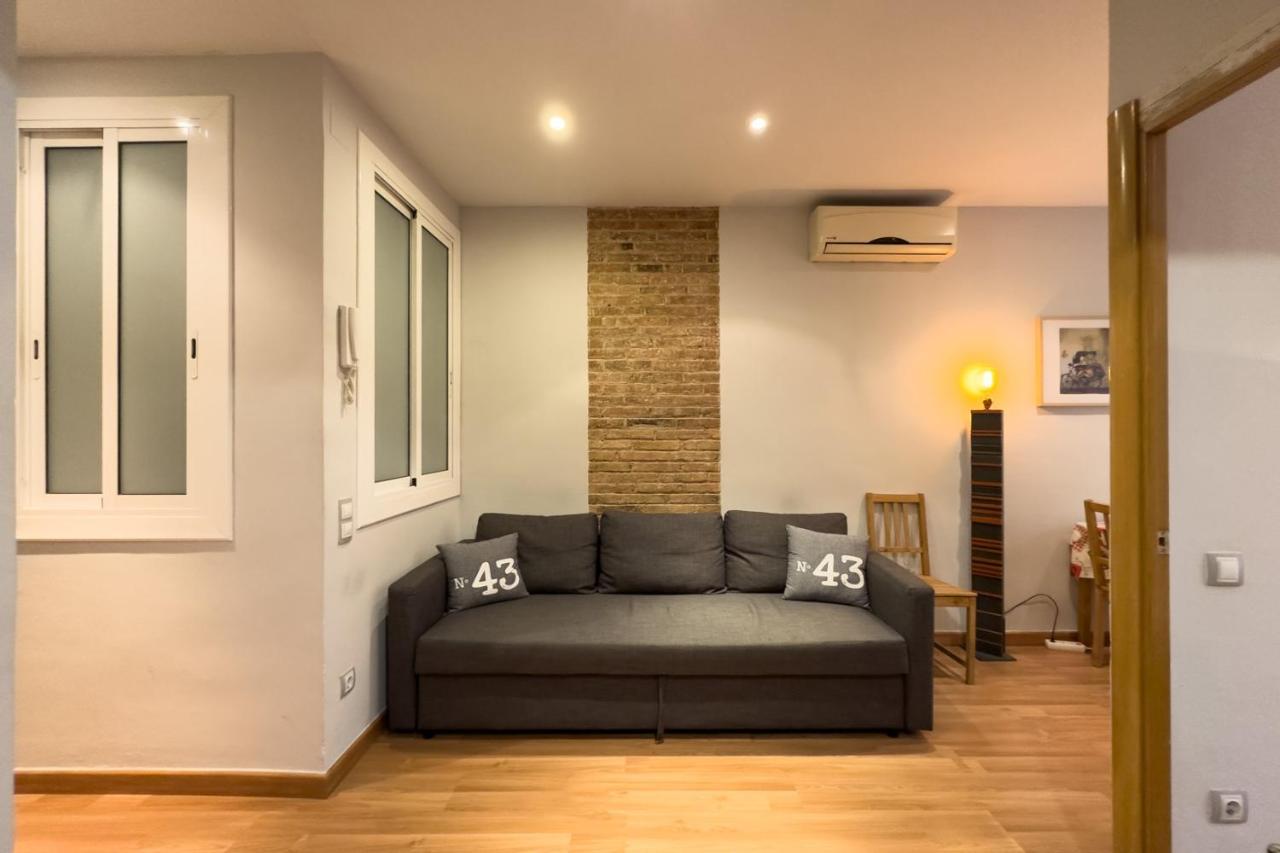 Aparteasy - Central Gracia Apartments Барселона Экстерьер фото