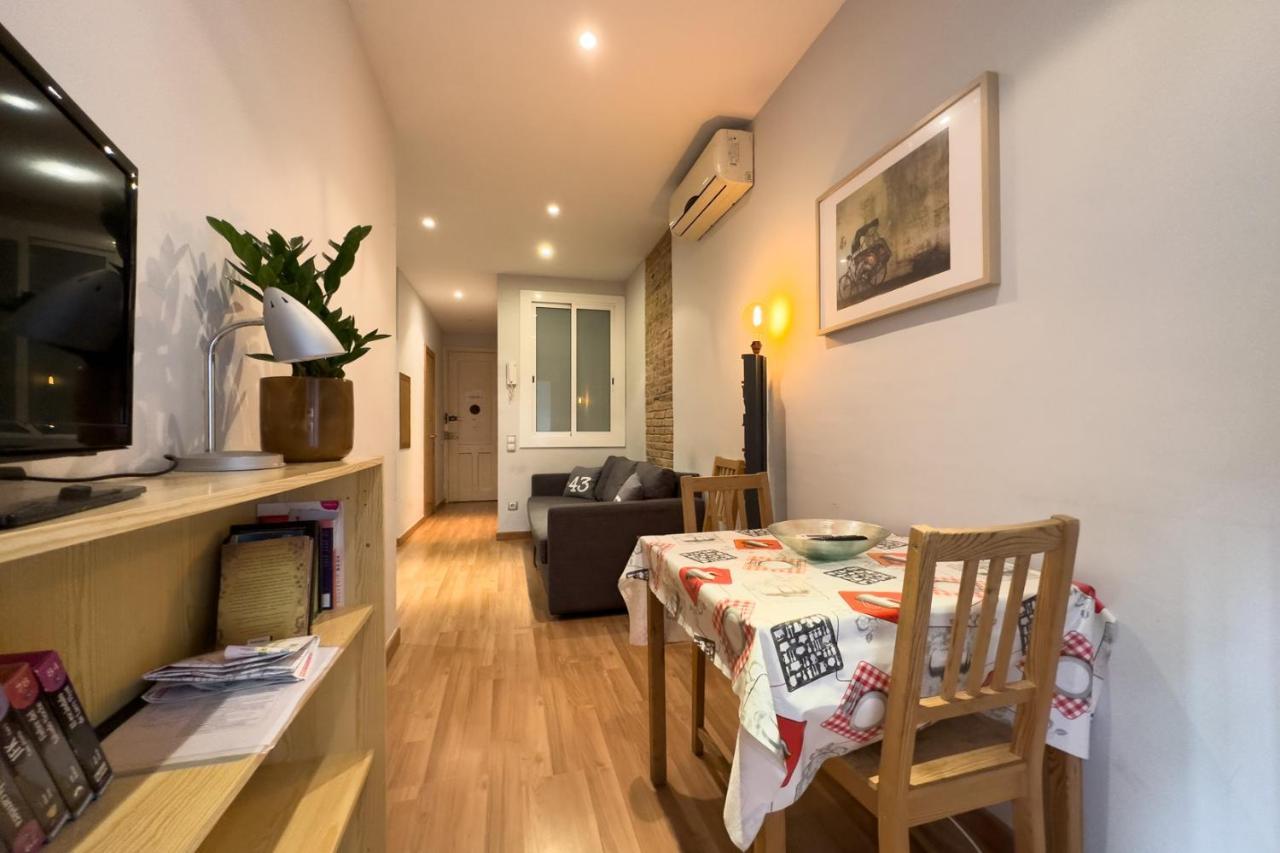 Aparteasy - Central Gracia Apartments Барселона Экстерьер фото