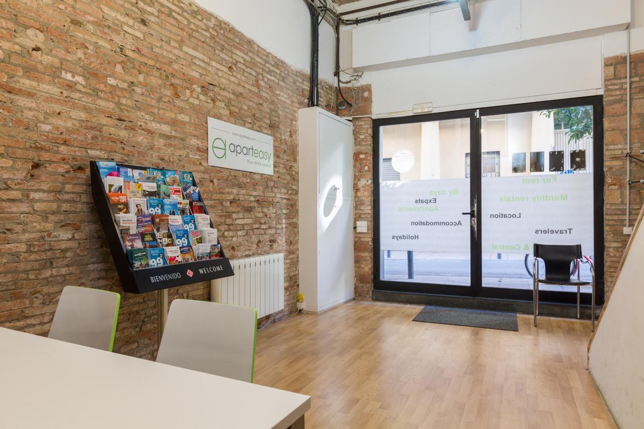 Aparteasy - Central Gracia Apartments Барселона Экстерьер фото